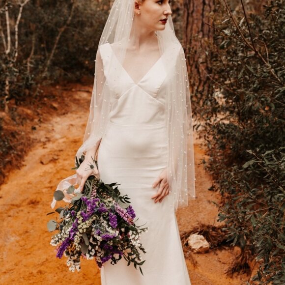 NEW Handmade Ivory Studded Pearl Wedding Veils main image 6